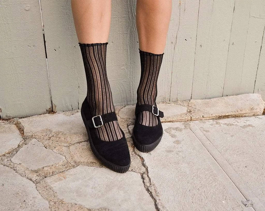 Black Lettuce Trim Lace Sock