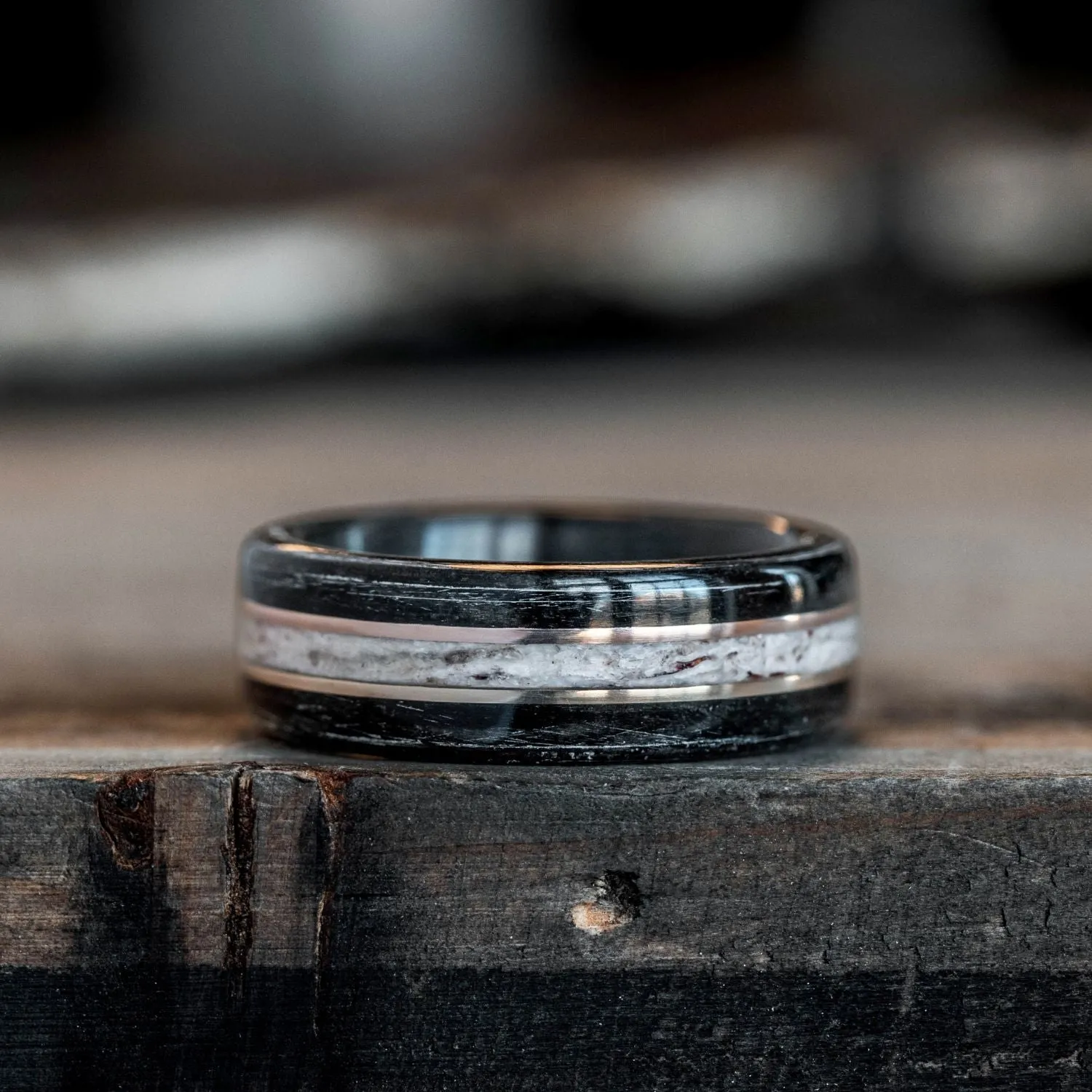 (In-Stock) The Frontiersman | Men's Whiskey Barrel & Elk Antler Wedding Band with Dual 14k White Gold Inlays - Size 7 | 9mm Wide