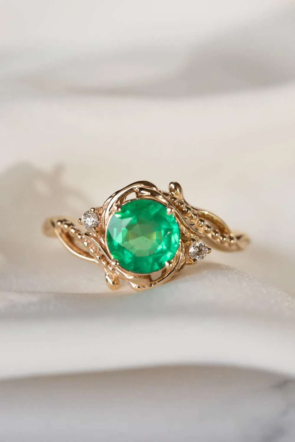 READY TO SHIP: Undina ring in 14K yellow gold, natural emerald round cut 7.5 mm, natural diamonds, RING SIZE - 7 US